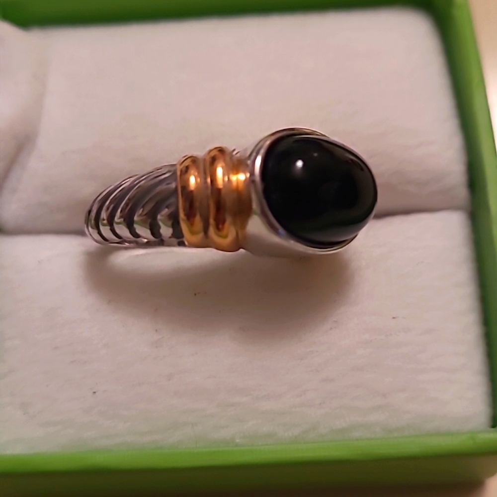 Ring - Picture 2 of 2